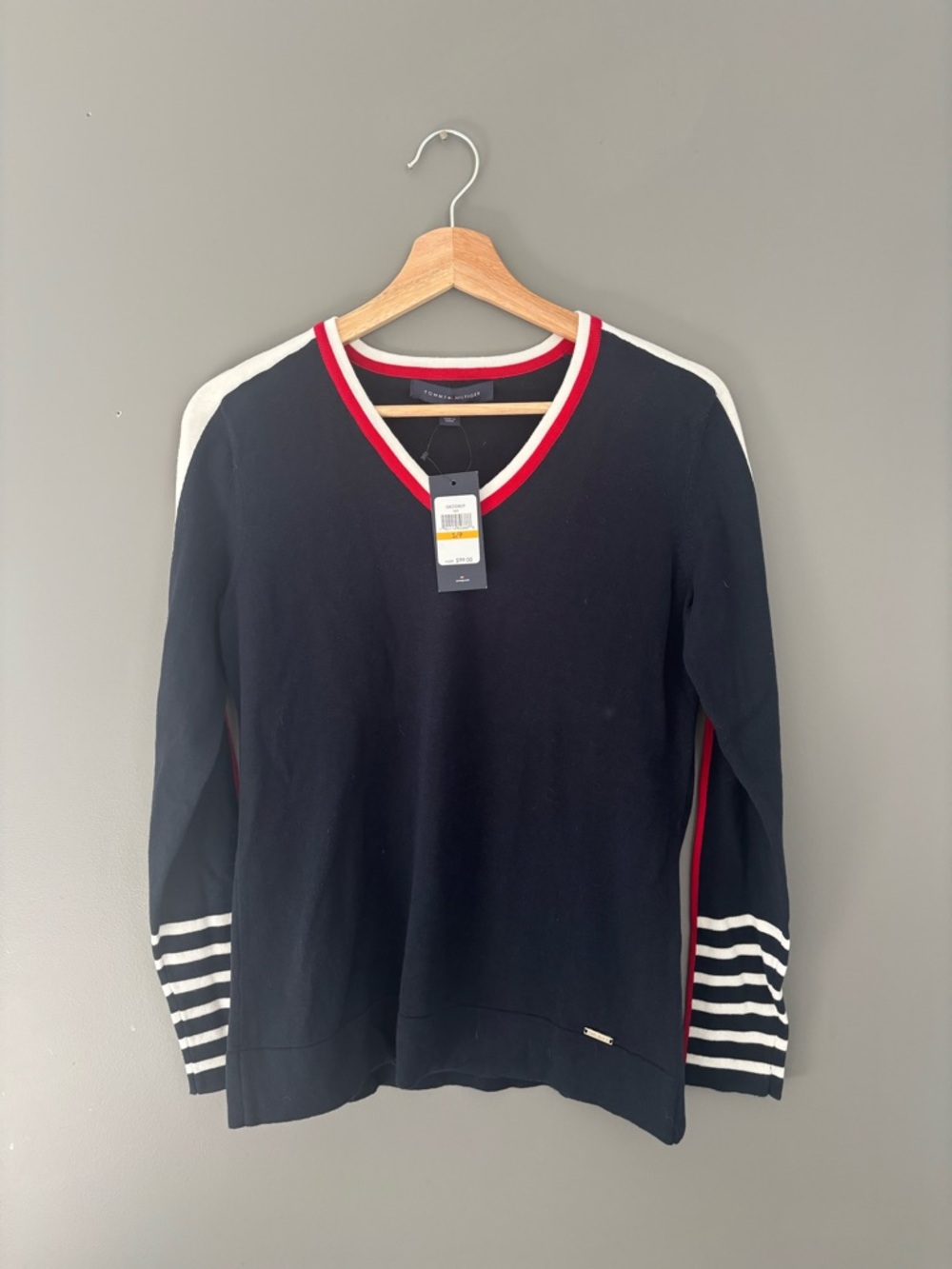 NWT Tommy Hilfiger B8 Women’s V-Neck Navy Sweater with Red & White Trim